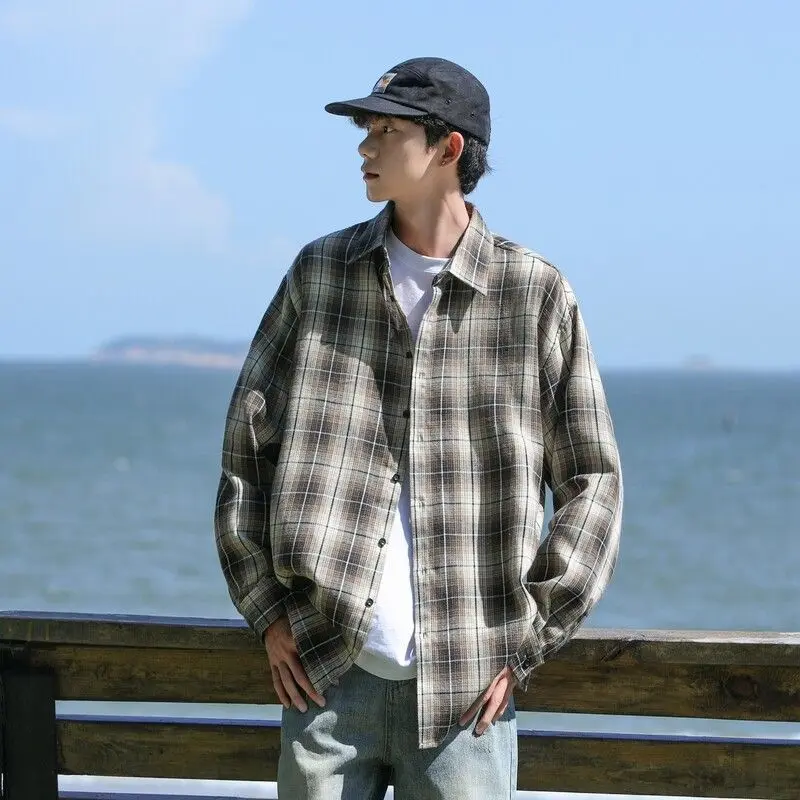 Мужская осенняя универсальная верхняя одежда в стиле ретро, японский клетчатый пиджак-блейзер, приталенный крой, молодежный, из полиэстера...
Мужская осенняя универсальная верхняя одежда в стиле ретро, японский клетчатый пиджак-блейзер, приталенный крой, молодежный, из полиэстера...