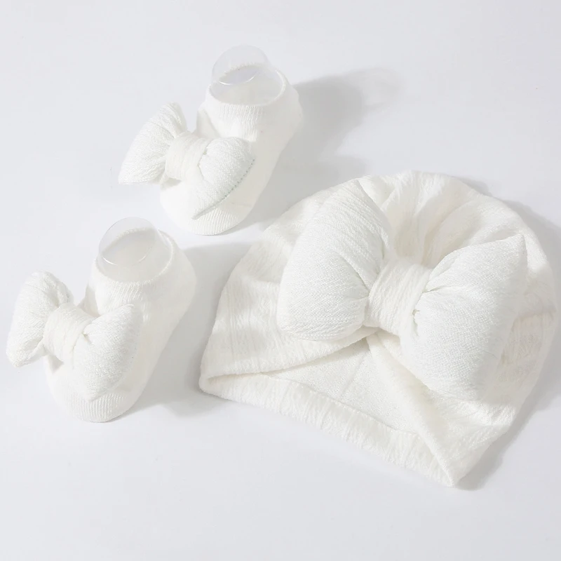 2Pcs/set Baby Girls Bows Cap and Socks Set Newborn Cute Bowknot Short Tube Sock+ Turban Hat Autumn Cotton Infant Indian Caps
2Pcs/set Baby Girls Bows Cap and Socks Set Newborn Cute Bowknot Short Tube Sock+ Turban Hat Autumn Cotton Infant Indian Caps
