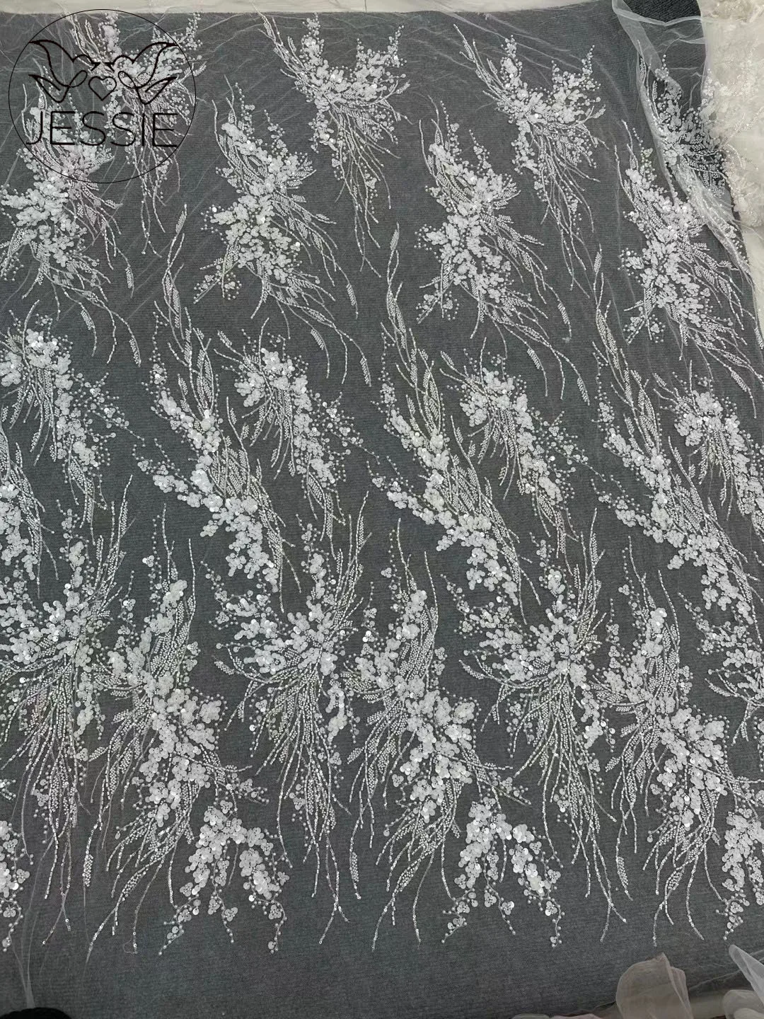 Hot Selling Luxury White Sequins Bead 2024 New White Embroidery Wedding Dress Lace Fabrics Women's Clothing Number of 5yards
Hot Selling Luxury White Sequins Bead 2024 New White Embroidery Wedding Dress Lace Fabrics Women's Clothing Number of 5yards