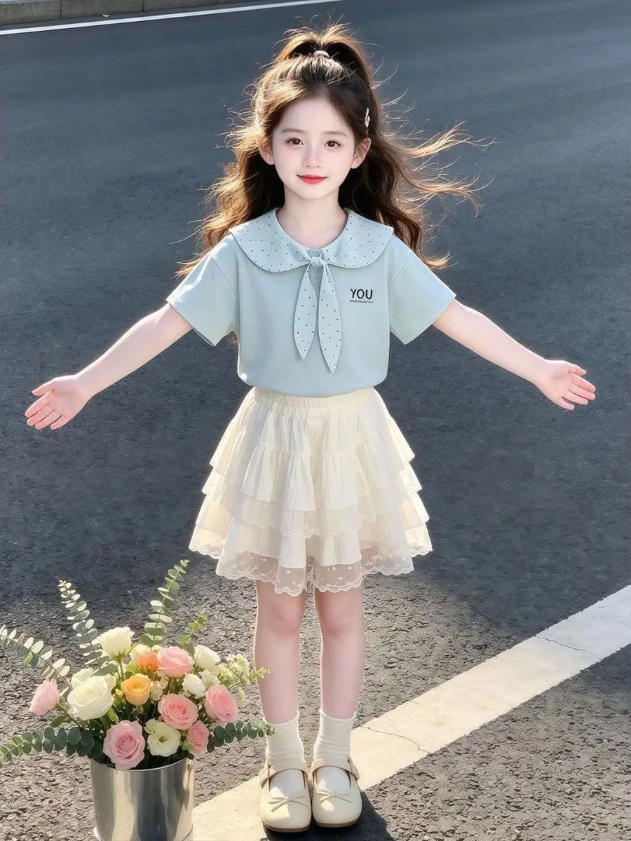Girls' Preppy Style Short Sleeve T-Shirt And Lace Skirt Set Summer Fashionable Children's Outfit Breathable High Waist Shorts
Girls' Preppy Style Short Sleeve T-Shirt And Lace Skirt Set Summer Fashionable Children's Outfit Breathable High Waist Shorts