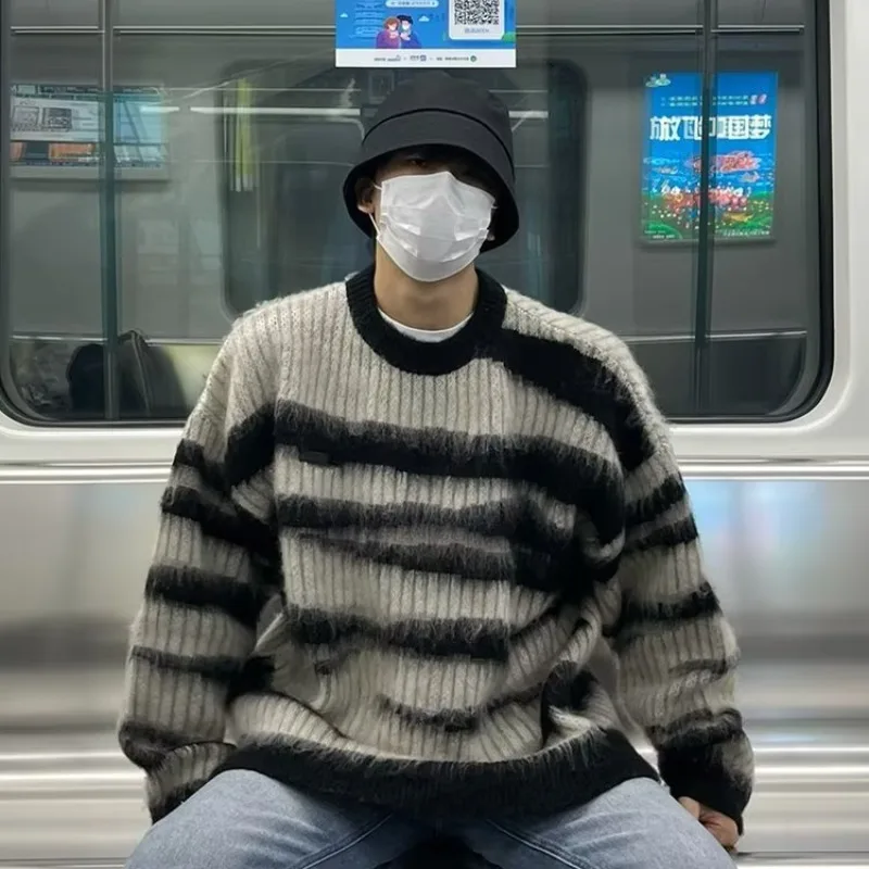 Trendy Large Size Men's round Ne Knitwear Stripe Casual Faionable Loose Winter Sweater Comfortable Breathable Bo
Trendy Large Size Men's round Ne Knitwear Stripe Casual Faionable Loose Winter Sweater Comfortable Breathable Bo