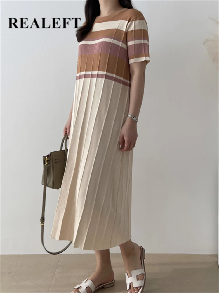 REALEFT Summer Pleated Women's Knitted Long Dresses High Waist Short Sleeve New 2023 Loose Korean Style Straight Dresses Female
REALEFT Summer Pleated Women's Knitted Long Dresses High Waist Short Sleeve New 2023 Loose Korean Style Straight Dresses Female