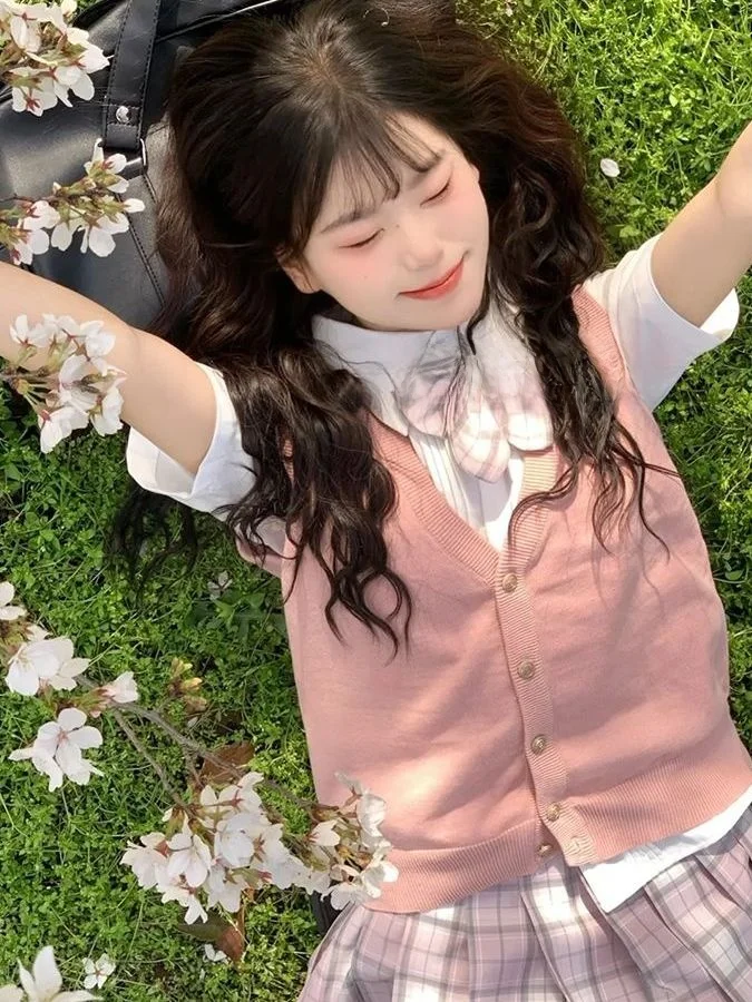 Original College Style JK Uniform Set Women's Basic Plaid Skirt Shirt Vest Outfit Complete Student Fashion Ensemble
Original College Style JK Uniform Set Women's Basic Plaid Skirt Shirt Vest Outfit Complete Student Fashion Ensemble