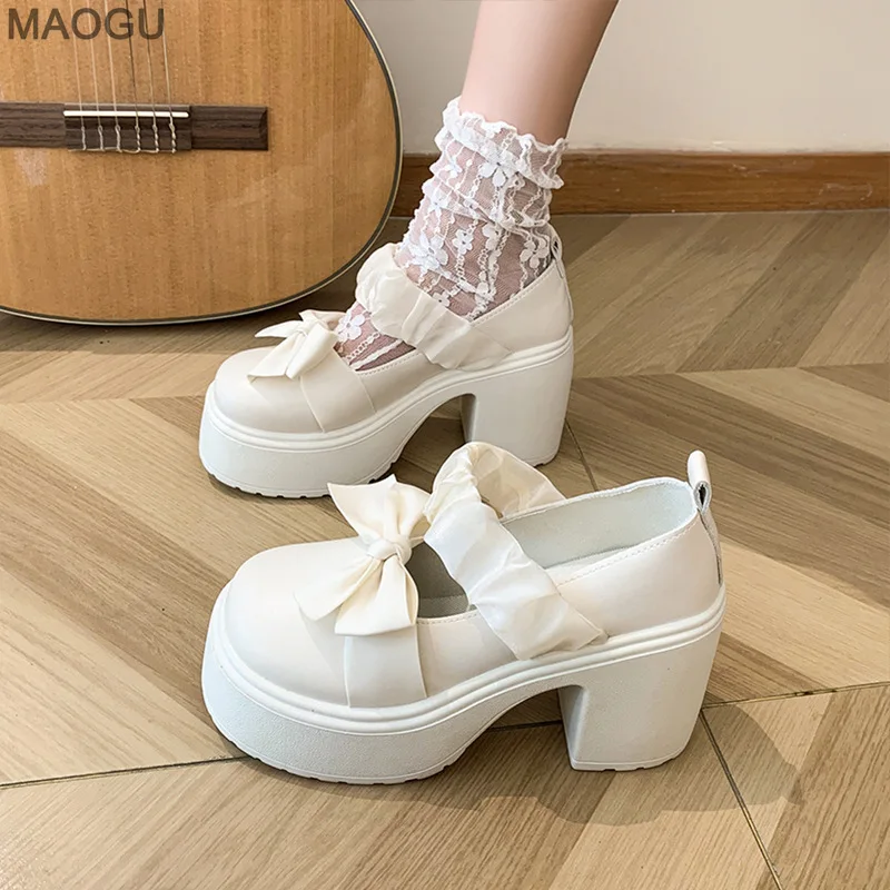 French Style Women's Mary Jane Shoes Elastic Strap Platform Chunky Heel Fashion Lolita Shoes Comfortable Round Toe Casual Pumps
French Style Women's Mary Jane Shoes Elastic Strap Platform Chunky Heel Fashion Lolita Shoes Comfortable Round Toe Casual Pumps