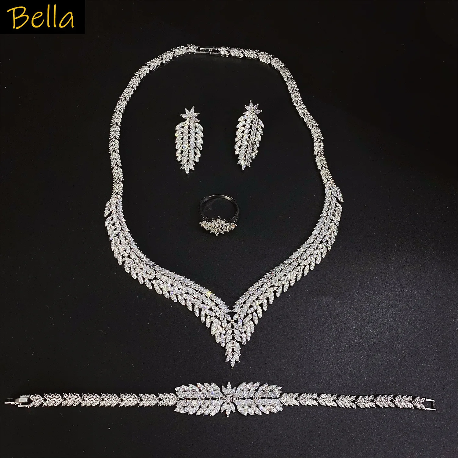 sparkly zirconia 4pcs luxury jewelry sets necklace bracelet ring earrings silver color full zircon wedding bridal party jewelry
sparkly zirconia 4pcs luxury jewelry sets necklace bracelet ring earrings silver color full zircon wedding bridal party jewelry