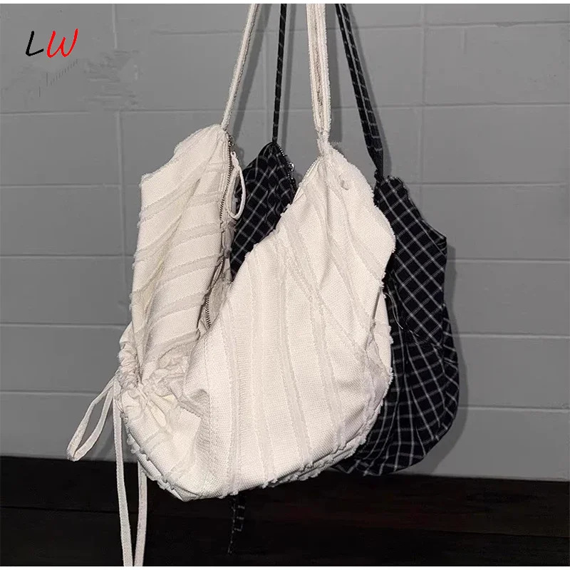 Large Capaci Commuter Tote Bag Single Oulder Crossbody Bag Faionable Versatile Underarm Bag Portable Hiking Bag
Large Capaci Commuter Tote Bag Single Oulder Crossbody Bag Faionable Versatile Underarm Bag Portable Hiking Bag