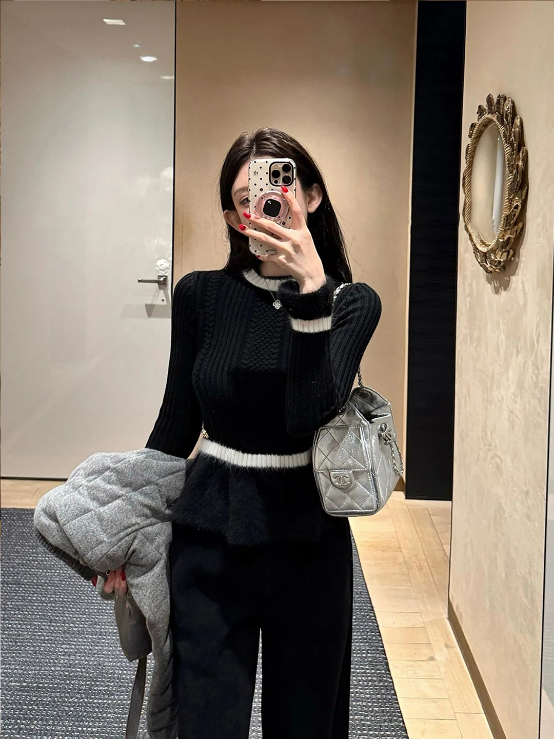 Elegant Style Women's Knitted Sweater Slim Fit Color Block Waist-Cinching Fashion Design Spring Autumn Slimming Top
Elegant Style Women's Knitted Sweater Slim Fit Color Block Waist-Cinching Fashion Design Spring Autumn Slimming Top