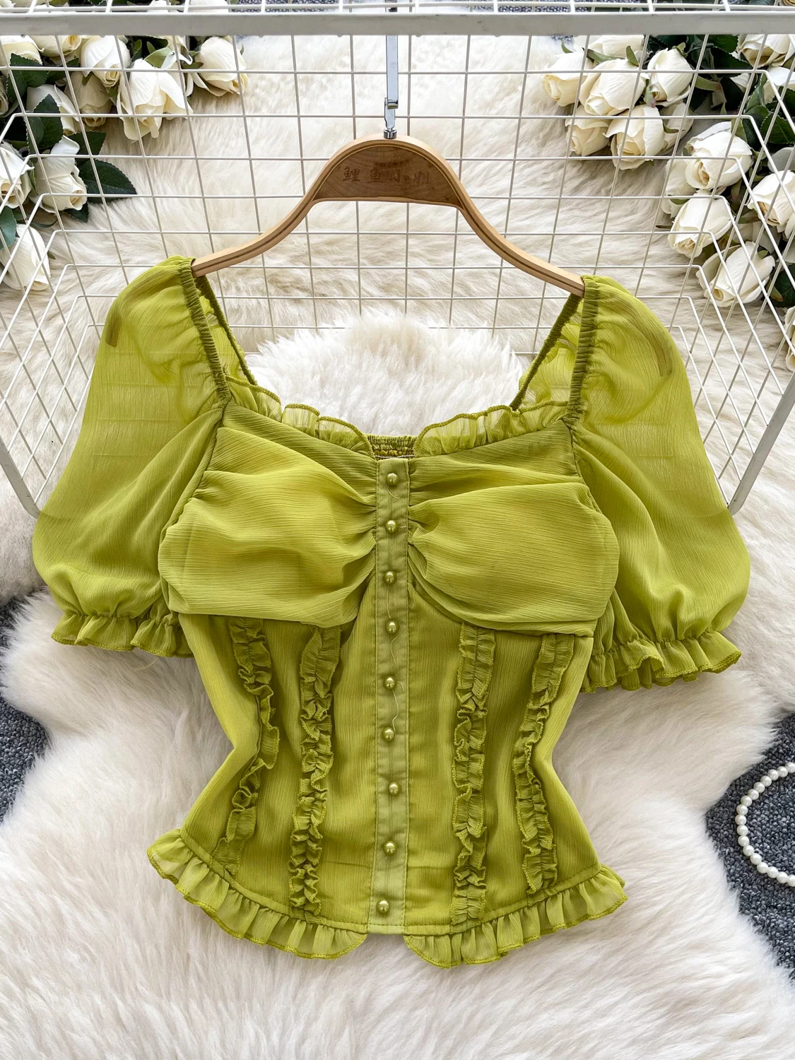 Elegant Summer Women's Bubble Sleeve Shirt Pleated Tulle Design Chic Lightweight Beautiful Top Korean Style Loose Fit Short S...
Elegant Summer Women's Bubble Sleeve Shirt Pleated Tulle Design Chic Lightweight Beautiful Top Korean Style Loose Fit Short S...