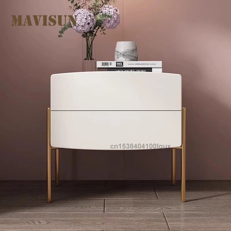 Italian Minimalist Style Double-Drawer Bedroom Table High Quality Metal Feet Leather Surface Wooden Rectangular Bedside Table
Italian Minimalist Style Double-Drawer Bedroom Table High Quality Metal Feet Leather Surface Wooden Rectangular Bedside Table