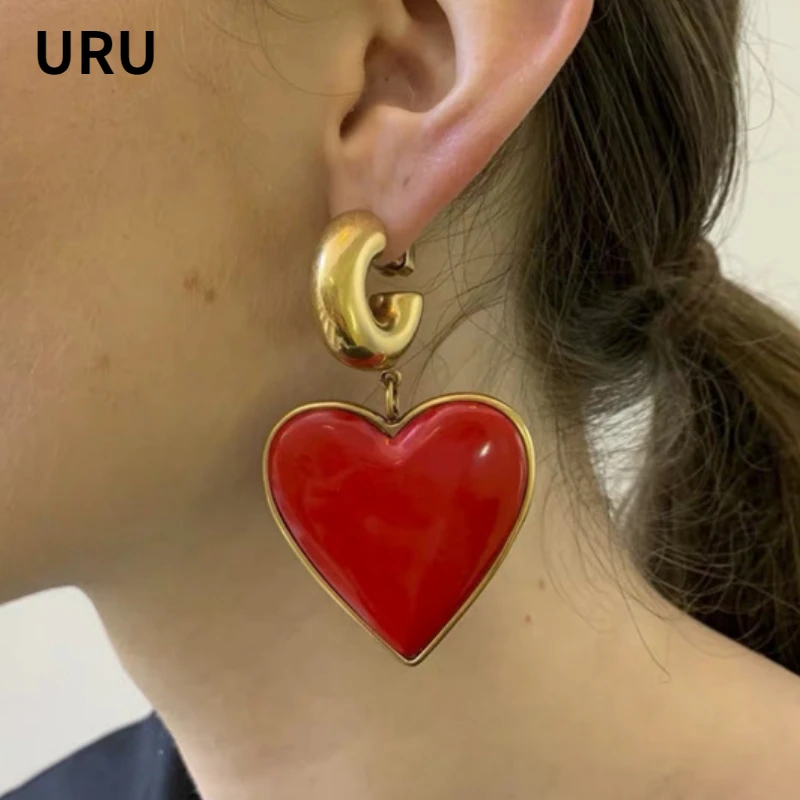 Modern Jewelry Popular Design Dangle Heart Earrings For Women Female Gifts Exaggerative Ear Accessories Hot Selling
Modern Jewelry Popular Design Dangle Heart Earrings For Women Female Gifts Exaggerative Ear Accessories Hot Selling