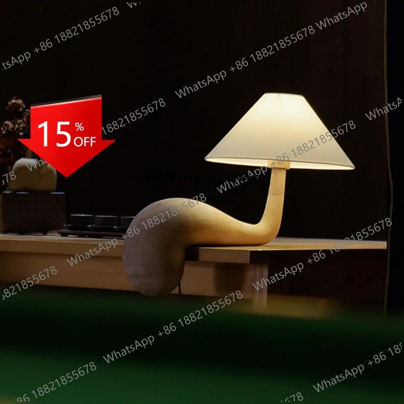 E153 Creative log desk lamp bedside lamp atmosphere living room bedroom study decoration
E153 Creative log desk lamp bedside lamp atmosphere living room bedroom study decoration