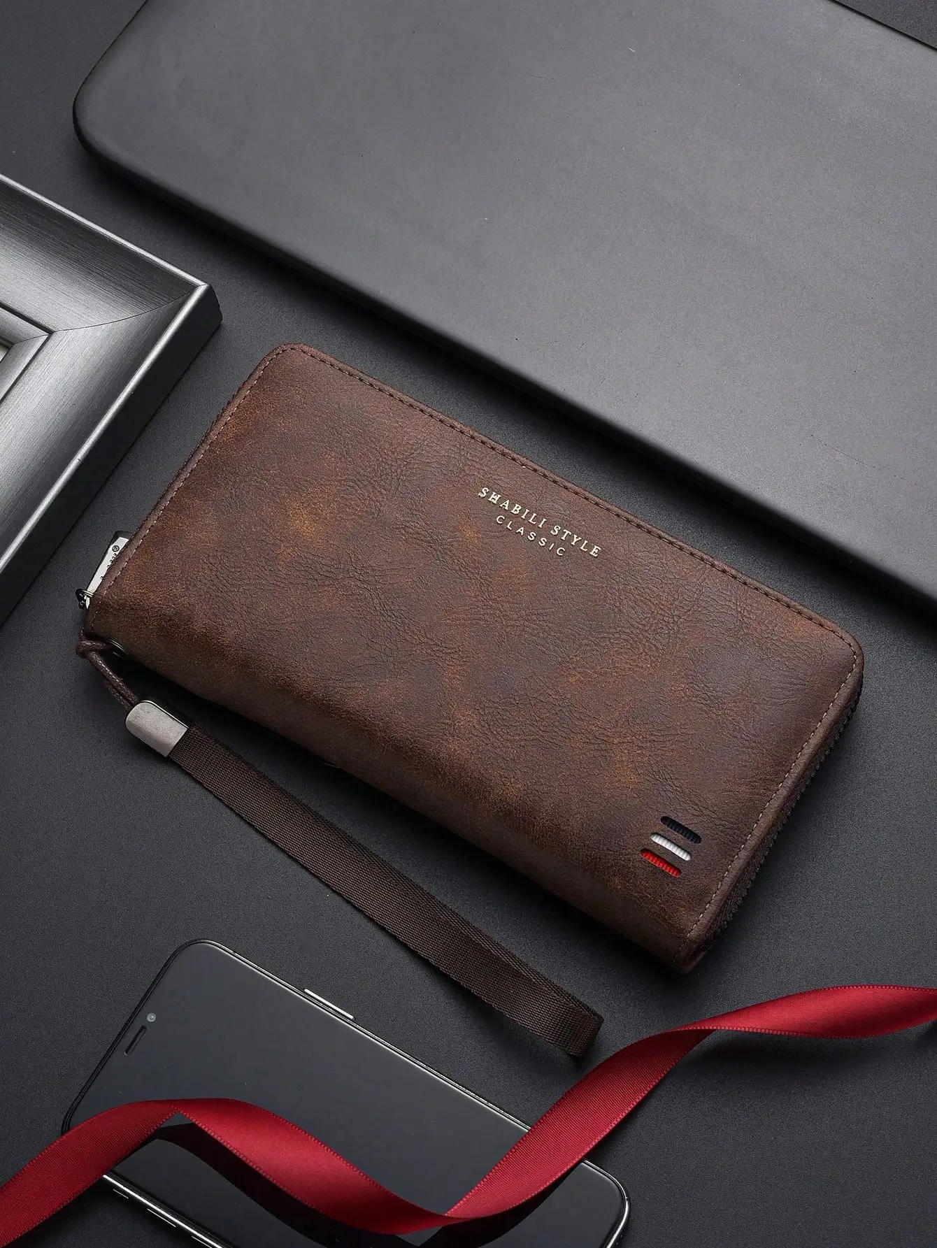 SHABILI 1pc Solid Color PU Leather Large Capacity Zipper Business Wallet Clutch Bag Phone Pouch Daily/Office Use For Men Wallet Purse Wallet Long Wallet Wristlet Wallet
SHABILI 1pc Solid Color PU Leather Large Capacity Zipper Business Wallet Clutch Bag Phone Pouch Daily/Office Use For Men Wallet Purse Wallet Long Wallet Wristlet Wallet