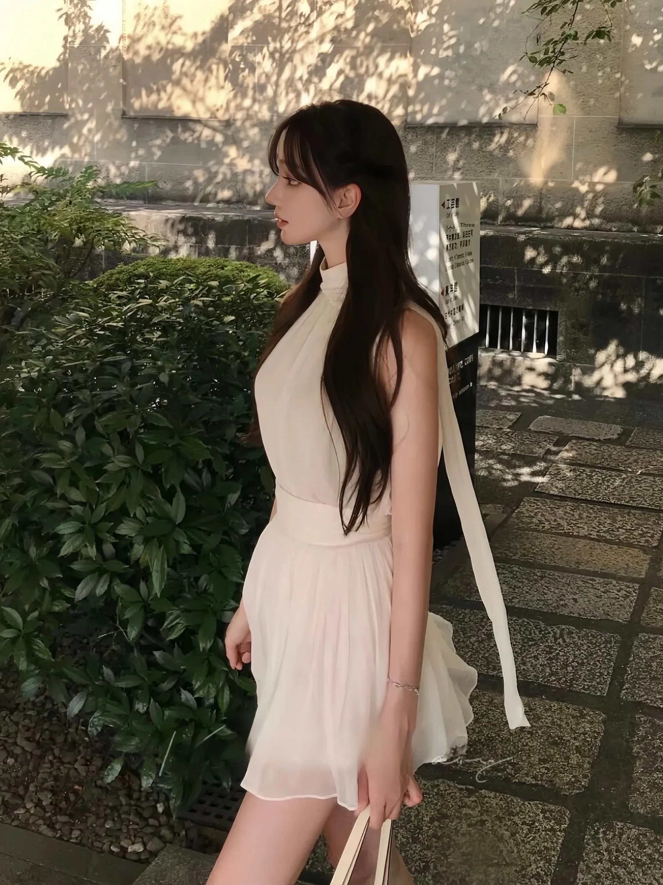 Elegant Black And White Swan Two-Piece Set with Waist-Cinching Halter Neck Top And Midi Skirt for Summer Fashionable Women's ...
Elegant Black And White Swan Two-Piece Set with Waist-Cinching Halter Neck Top And Midi Skirt for Summer Fashionable Women's ...