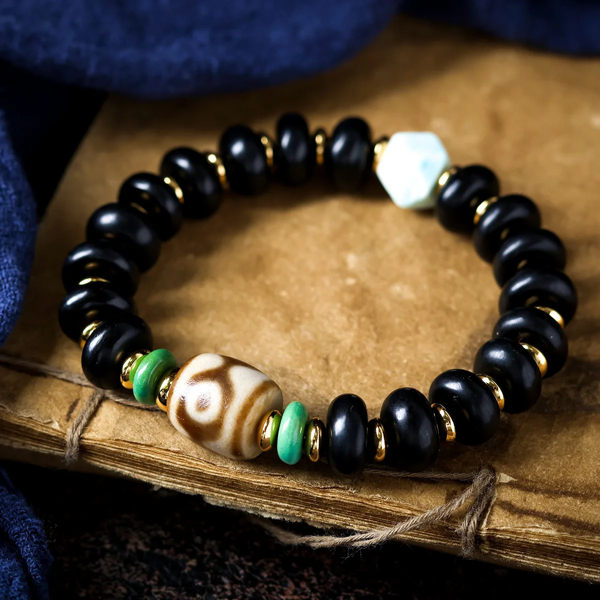 Tibetan Style Black Goat Horn Abacus Bead Bracelet With Three Eye Dzi Bead Vintage Ethnic Jewelry Gifts
Tibetan Style Black Goat Horn Abacus Bead Bracelet With Three Eye Dzi Bead Vintage Ethnic Jewelry Gifts