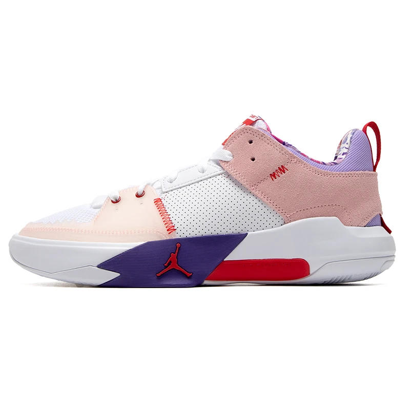 Nike men's shoes 2024 new cushioned wear resistance light breathable field actual combat fashion basketball shoes FQ3101-100
Nike men's shoes 2024 new cushioned wear resistance light breathable field actual combat fashion basketball shoes FQ3101-100