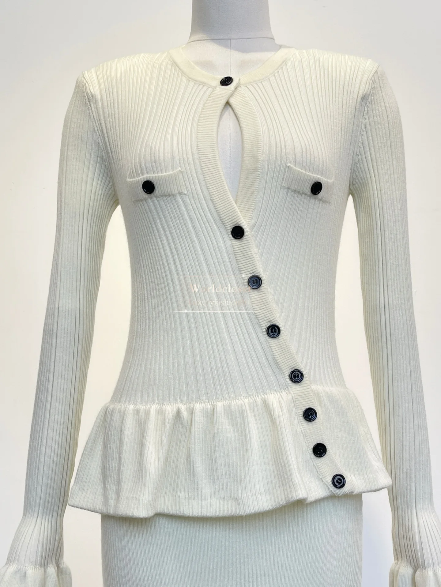 Women's White Cutout Knit Sweater Asymmetrical Button Ruffle Hem Bodycon Midi Dress
Women's White Cutout Knit Sweater Asymmetrical Button Ruffle Hem Bodycon Midi Dress