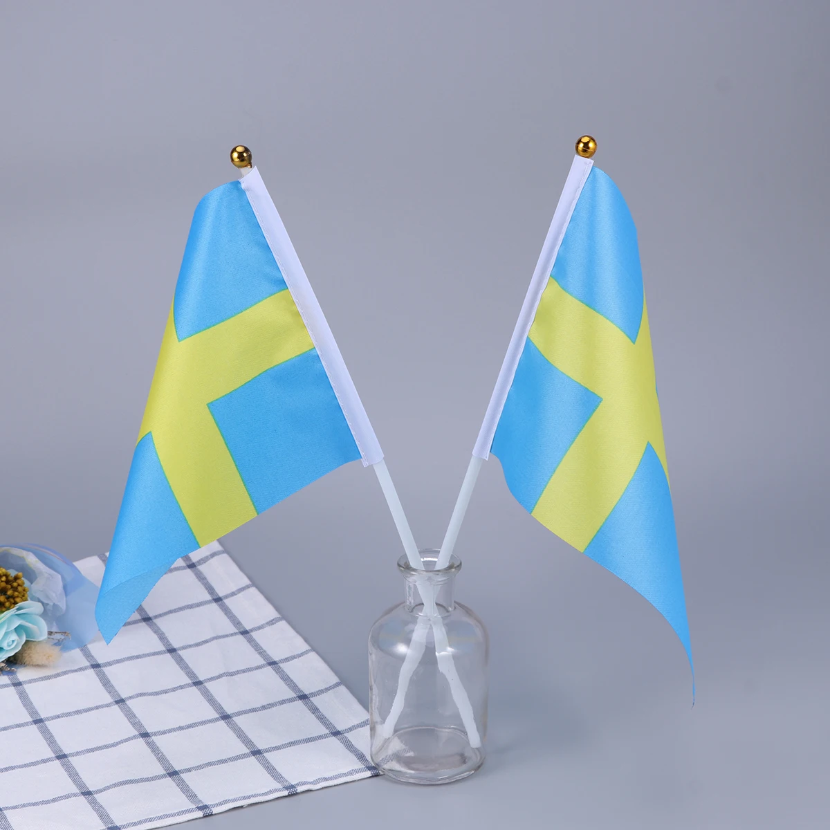 50 Pcs Hand Waving Flag Held Sweden Stick Handheld Portable Flags of Country On
50 Pcs Hand Waving Flag Held Sweden Stick Handheld Portable Flags of Country On