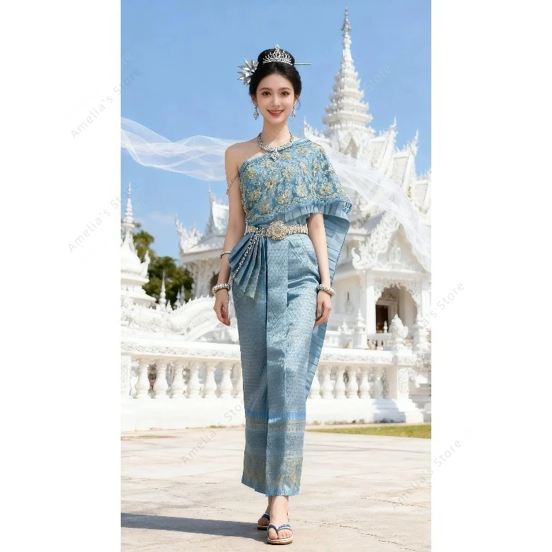 Traditional Thai Dress Women One Shoulder Double Layer Sash Top Slit Skirt Set Thailand Bodycon Dress Elegant Lady Party Costume
Traditional Thai Dress Women One Shoulder Double Layer Sash Top Slit Skirt Set Thailand Bodycon Dress Elegant Lady Party Costume