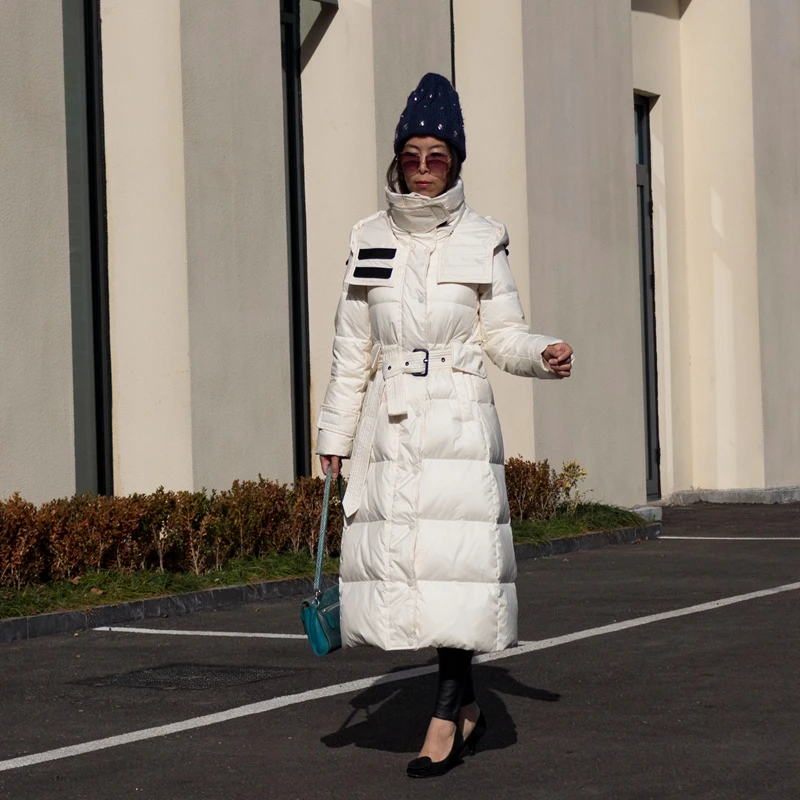 Warm Du down Puffer Jaet Women's Faionable Brand Removable Hat Slimming Waist Belt Knee-Length White Du Feather Coat
Warm Du down Puffer Jaet Women's Faionable Brand Removable Hat Slimming Waist Belt Knee-Length White Du Feather Coat