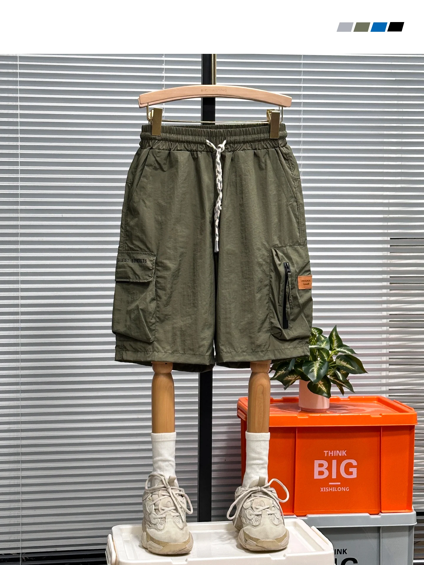 Летняя тонкая рабочая одежда с несколькими карманами, мужские модные брендовые повседневные свободные брюки для подростков, тихосовые спортивные брюки пять четвертей
Летняя тонкая рабочая одежда с несколькими карманами, мужские модные брендовые повседневные свободные брюки для подростков, тихосовые спортивные брюки пять четвертей