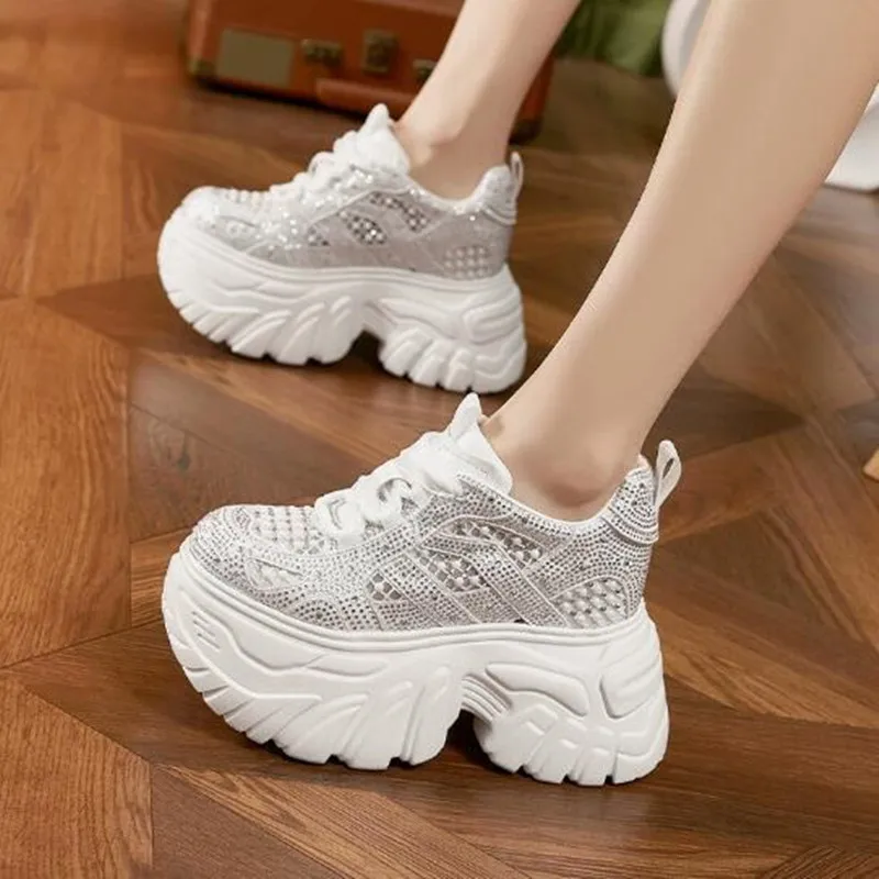 9CM Air Mesh Microfiber Synthetic Leather New Summer Shoes Breathable High Platform Women Chunky Sneakers Vulcanize Bling Shoes
9CM Air Mesh Microfiber Synthetic Leather New Summer Shoes Breathable High Platform Women Chunky Sneakers Vulcanize Bling Shoes