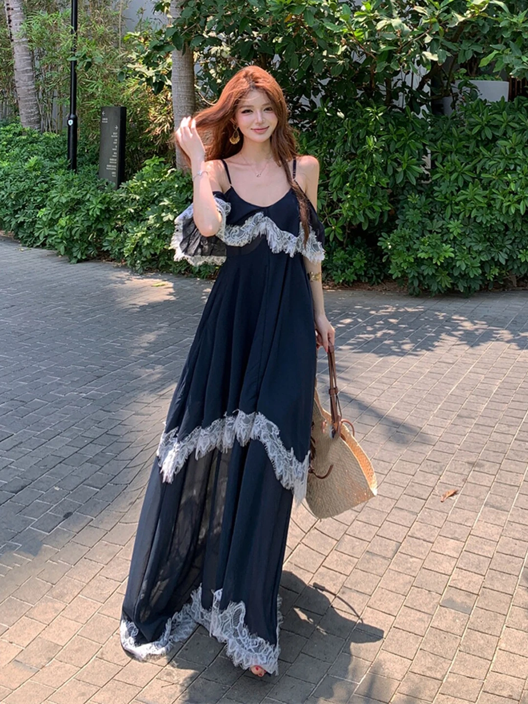 Unique Travel Beach Style Off-Shoulder Long Dress Women's Holiday Fashion Cotton Gauze High Waist V-Neck Sleeveless Dress
Unique Travel Beach Style Off-Shoulder Long Dress Women's Holiday Fashion Cotton Gauze High Waist V-Neck Sleeveless Dress