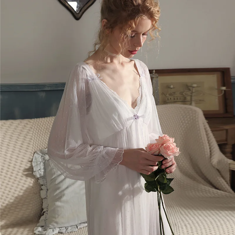 Vintage Autumn Mesh Night Dress Women Lace V Neck Full Sleeve Nightdress Solid Color Long Nightgown Princess Sleepwear Nightwear
Vintage Autumn Mesh Night Dress Women Lace V Neck Full Sleeve Nightdress Solid Color Long Nightgown Princess Sleepwear Nightwear