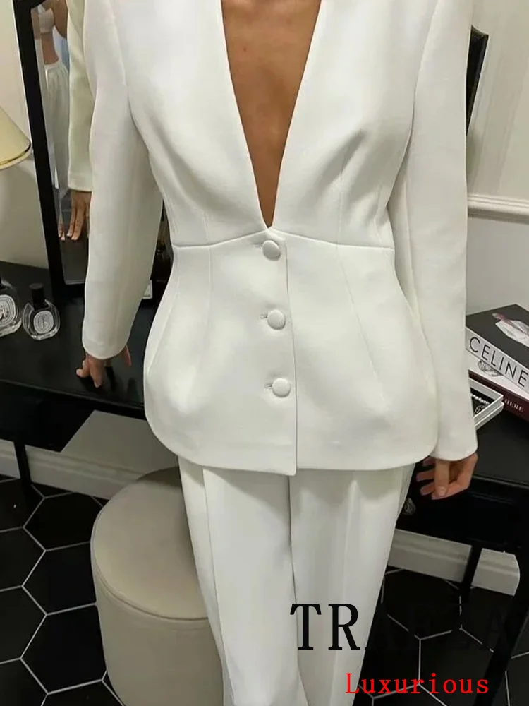 TRAFZA Vintage Chic Office Lady Solid Women Suit Single Breasted Blazer Straight Loose Pants New Fashion 2025 Autumn Winter Sets
TRAFZA Vintage Chic Office Lady Solid Women Suit Single Breasted Blazer Straight Loose Pants New Fashion 2025 Autumn Winter Sets