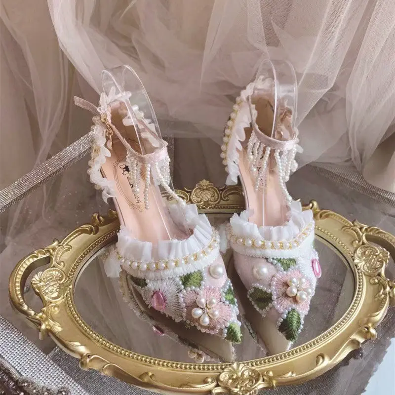 Lolita Party Shoes Pink Floral Embroidery Pearl Tassel High Heels Bridal Princess Pumps Sense Birthday Party Boutique Costume
Lolita Party Shoes Pink Floral Embroidery Pearl Tassel High Heels Bridal Princess Pumps Sense Birthday Party Boutique Costume