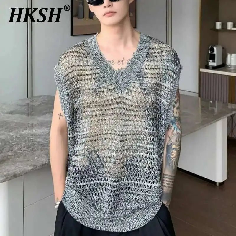 Новинка HKSH весна-лето мужской модный эластичный жилет Повседневные вязаные мышечные майки с V-образным вырезом шикарный нишевый Ретро жилет в стиле панк HK1771
Новинка HKSH весна-лето мужской модный эластичный жилет Повседневные вязаные мышечные майки с V-образным вырезом шикарный нишевый Ретро жилет в стиле панк HK1771