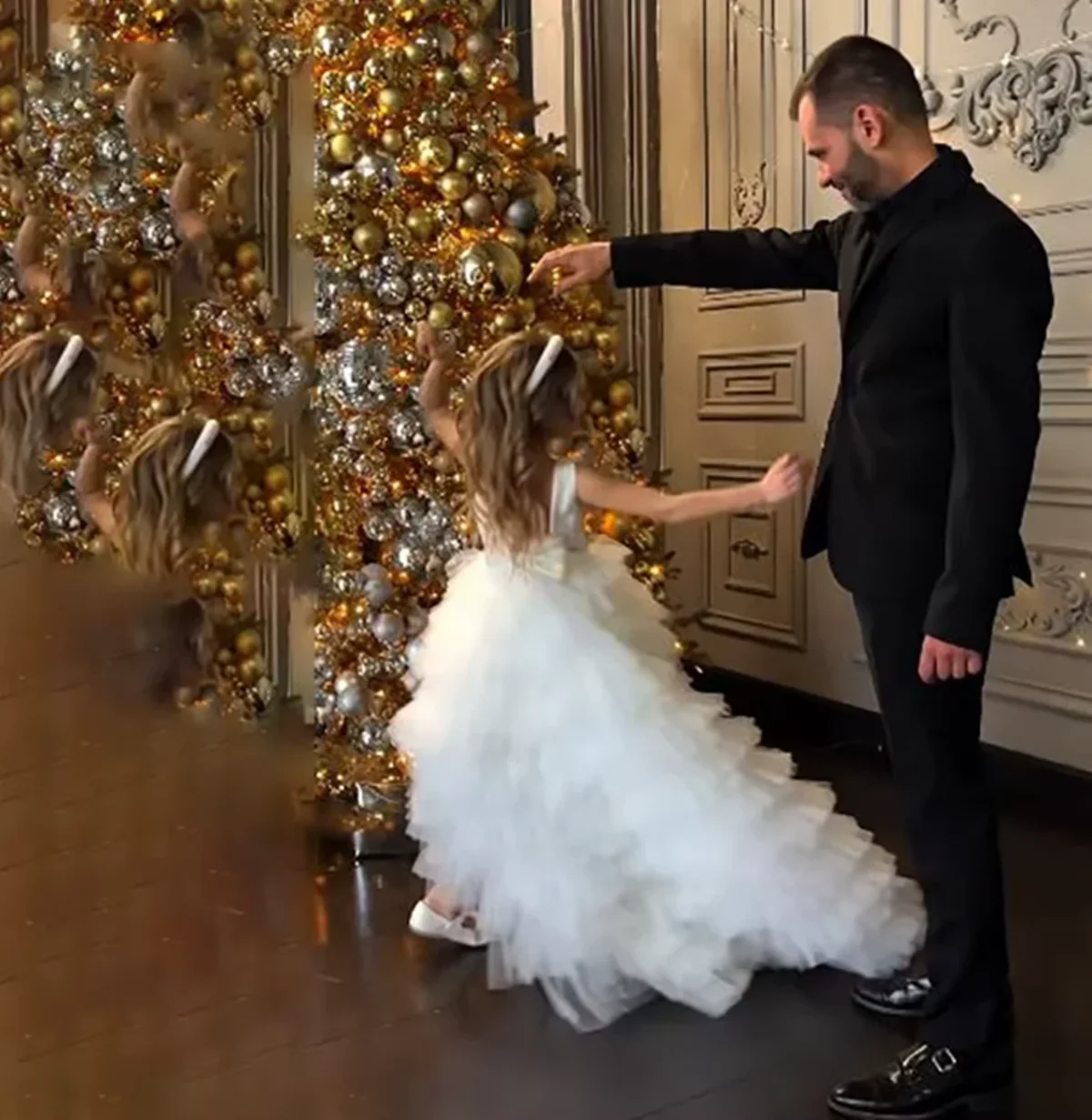 2025 Flowers Girls Dress Kids Lovely Peony Lace Back A-Line Straight Tutu Tulle Birthday Party First Communion Csustomized Gown
2025 Flowers Girls Dress Kids Lovely Peony Lace Back A-Line Straight Tutu Tulle Birthday Party First Communion Csustomized Gown