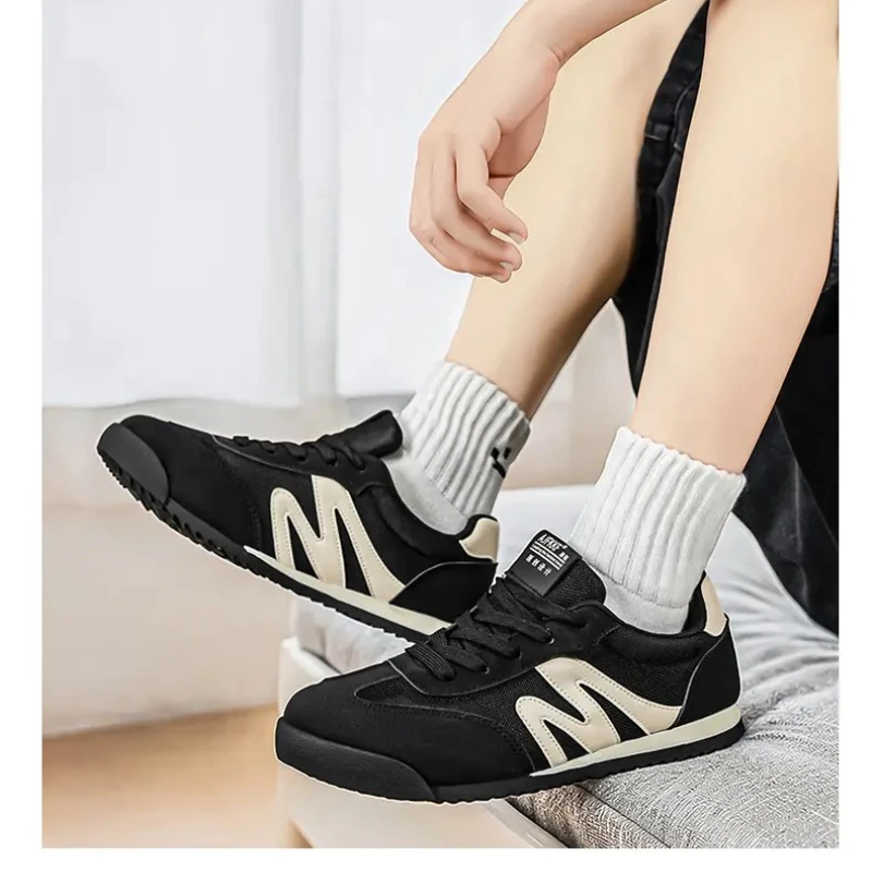 Men's new comfortable, fashionable, breathable and casual Forrest Gump shoes
Men's new comfortable, fashionable, breathable and casual Forrest Gump shoes