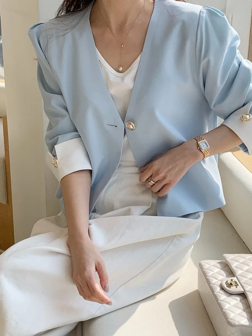 Ele ort Women's Jaet Chic Faion Versatile Pearl Button Outerwear Sli Top Quali Material Autumn Season
Ele ort Women's Jaet Chic Faion Versatile Pearl Button Outerwear Sli Top Quali Material Autumn Season