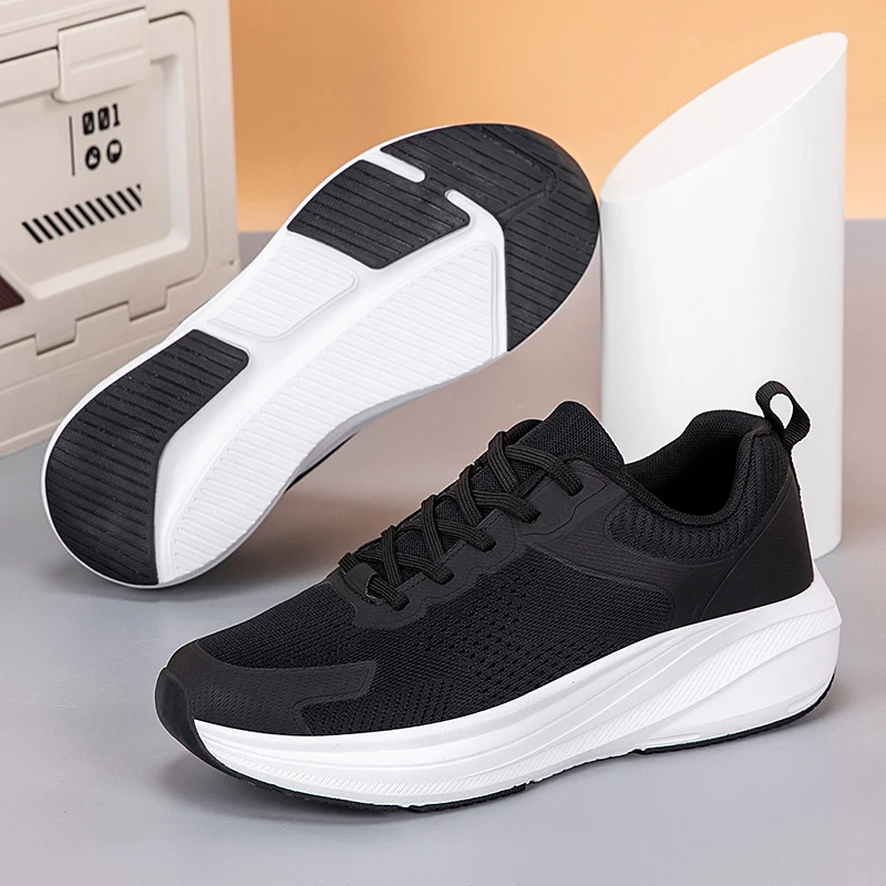 One-piece Knit Men Shoes Integrated Upper Super Air Permeability Elastic Sole for Freestyle Sports Movements
One-piece Knit Men Shoes Integrated Upper Super Air Permeability Elastic Sole for Freestyle Sports Movements