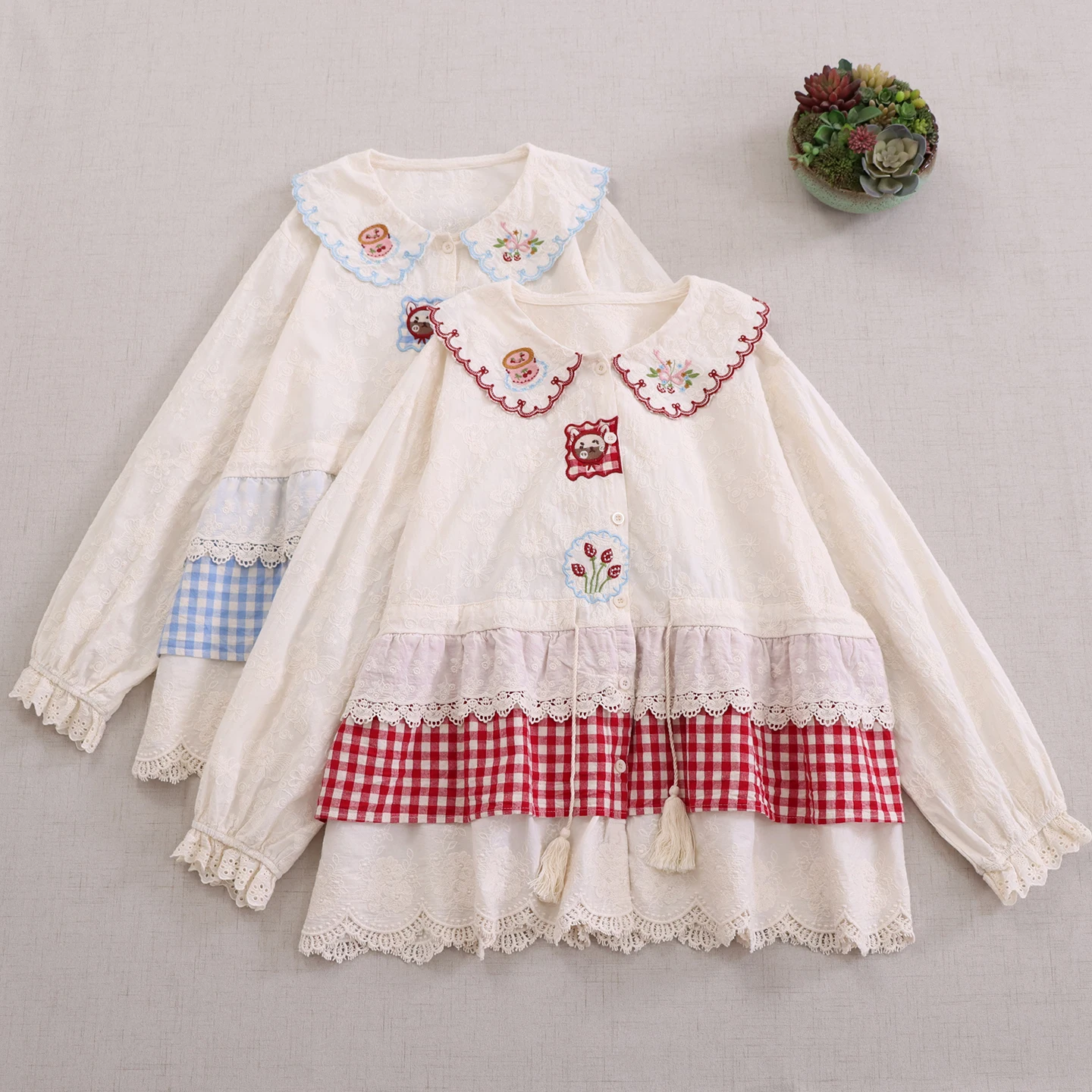 Japanese Sweet Mori Girl Vintage Plaid Embroidery Patchwork Cotton Shirt Women Autumn Peter Pan Collar Long Sleeve Casual Blouse
Japanese Sweet Mori Girl Vintage Plaid Embroidery Patchwork Cotton Shirt Women Autumn Peter Pan Collar Long Sleeve Casual Blouse