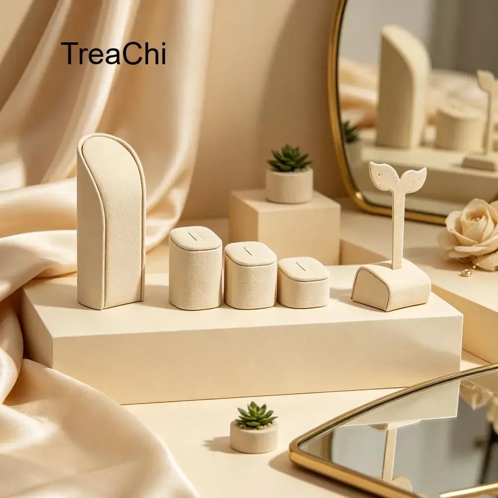 Jewelry Store Display Set Beige Microfiber Jewelry Stands for Ring Earrings Necklace Pendants and Bracelets Window Display Props
Jewelry Store Display Set Beige Microfiber Jewelry Stands for Ring Earrings Necklace Pendants and Bracelets Window Display Props