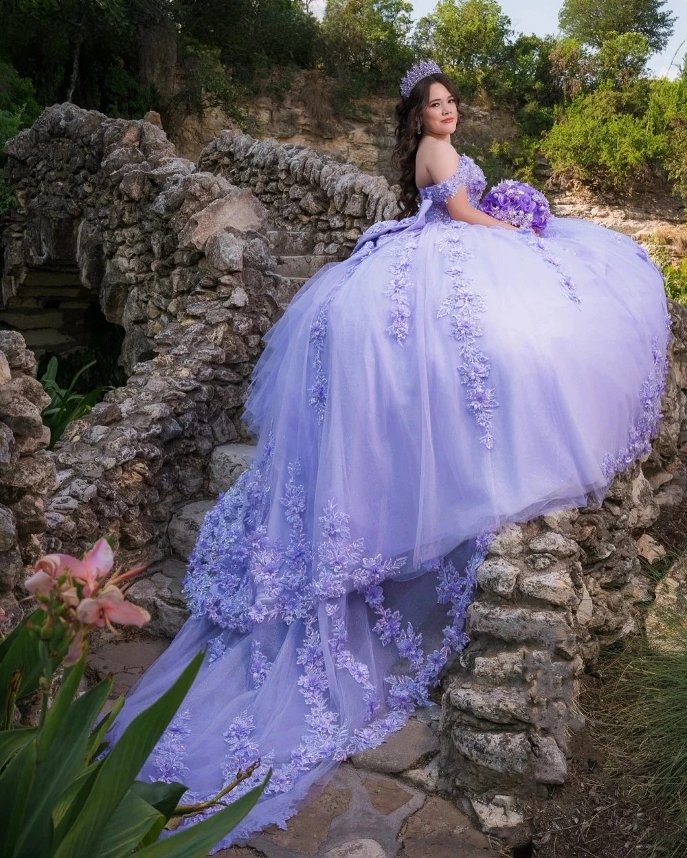 Сиреневые платья Quinceanera, бальное платье с открытыми плечами и аппликациями, милые платья 16, 15 лет, по индивидуальному заказу
Сиреневые платья Quinceanera, бальное платье с открытыми плечами и аппликациями, милые платья 16, 15 лет, по индивидуальному заказу