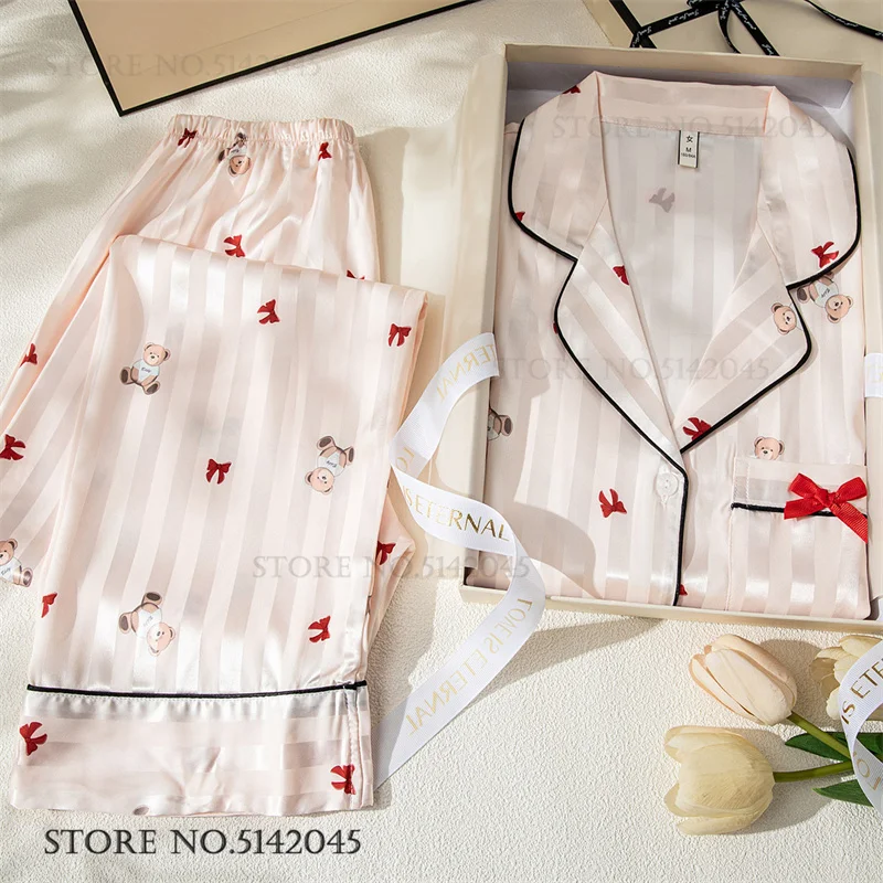 Sweet Cartoon Womens Pajams Set Loungewear Spring Autumn New Long Sleeve Trouser Pijamas Suit Loose Silk Satin Homewear Pyjama
Sweet Cartoon Womens Pajams Set Loungewear Spring Autumn New Long Sleeve Trouser Pijamas Suit Loose Silk Satin Homewear Pyjama