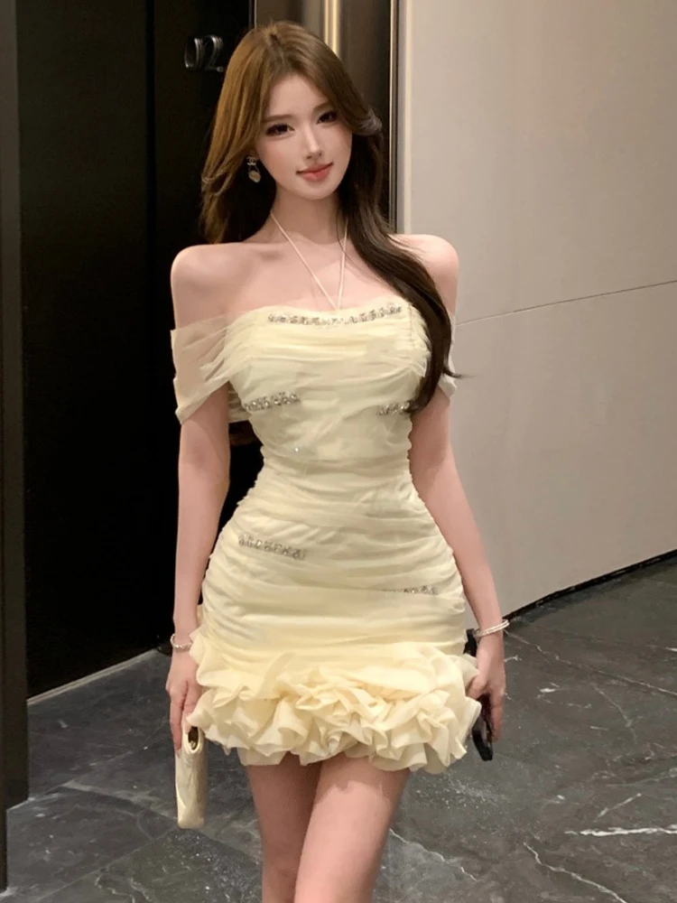 Elegant High-Waist Sexy Strapless Dress Birthday Party Wrap Chest Vest Dress Skirt Bellower Soft Gauze Slimming Effect
Elegant High-Waist Sexy Strapless Dress Birthday Party Wrap Chest Vest Dress Skirt Bellower Soft Gauze Slimming Effect