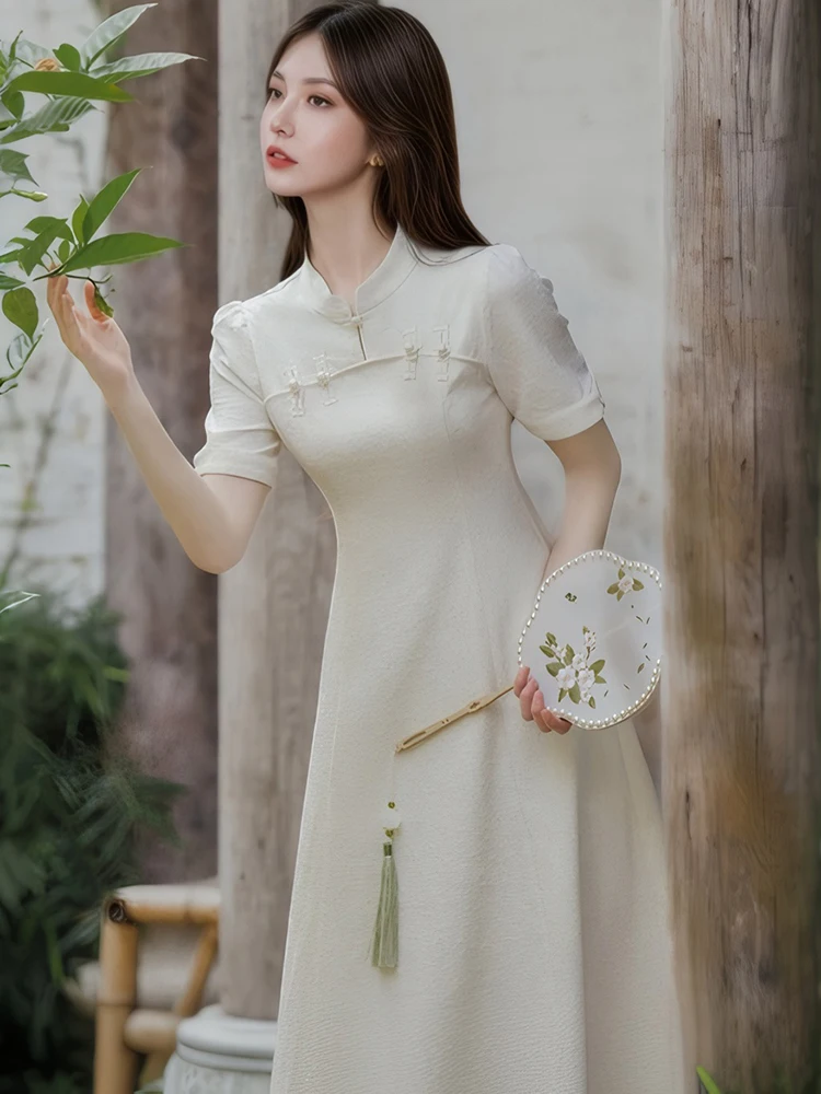 Summer White Jacquard Short Sleeve Stand Collar Dress Women Korean Vintage Bodycon Dress 2025 Elegant Luxury Party Evening Dress
Summer White Jacquard Short Sleeve Stand Collar Dress Women Korean Vintage Bodycon Dress 2025 Elegant Luxury Party Evening Dress