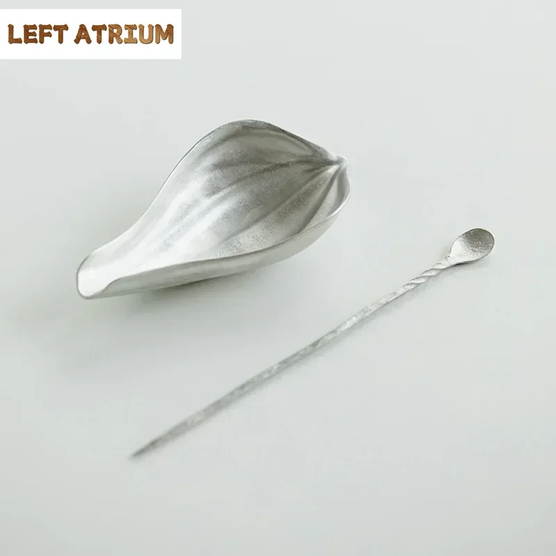 Ancient Tin Lotus Leaf Tea Spoon Creative Tea Utensils 2-Piece Set Tea Scoop
Ancient Tin Lotus Leaf Tea Spoon Creative Tea Utensils 2-Piece Set Tea Scoop
