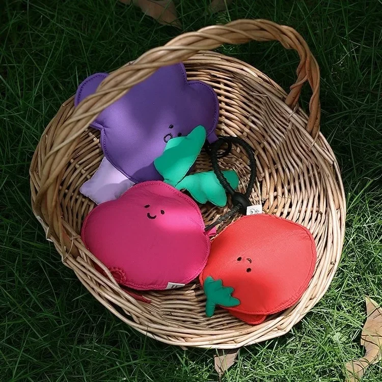 Cute mini summer fruit and vegetable earphone bag pendant protective cover female college student storage earphones
Cute mini summer fruit and vegetable earphone bag pendant protective cover female college student storage earphones
