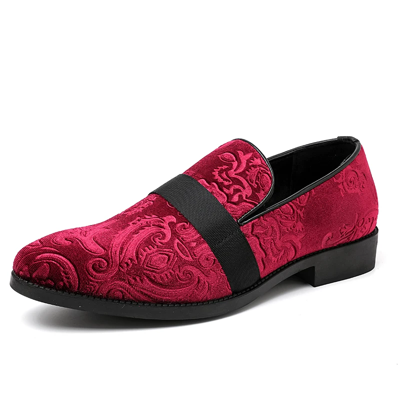 Men's Red Velvet Embroidered Loafers Vintage Baroque Print Slip-On Party Wedding Dress Shoes Casual Soft Soled Driving Shoes
Men's Red Velvet Embroidered Loafers Vintage Baroque Print Slip-On Party Wedding Dress Shoes Casual Soft Soled Driving Shoes