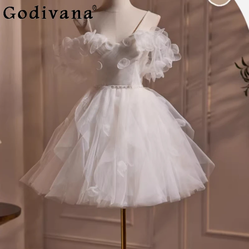 Elegant French Sweet White Engagement Princess Suspender Evening Dress Temperament Girls Party Lace-up A-line Short Dresses
Elegant French Sweet White Engagement Princess Suspender Evening Dress Temperament Girls Party Lace-up A-line Short Dresses