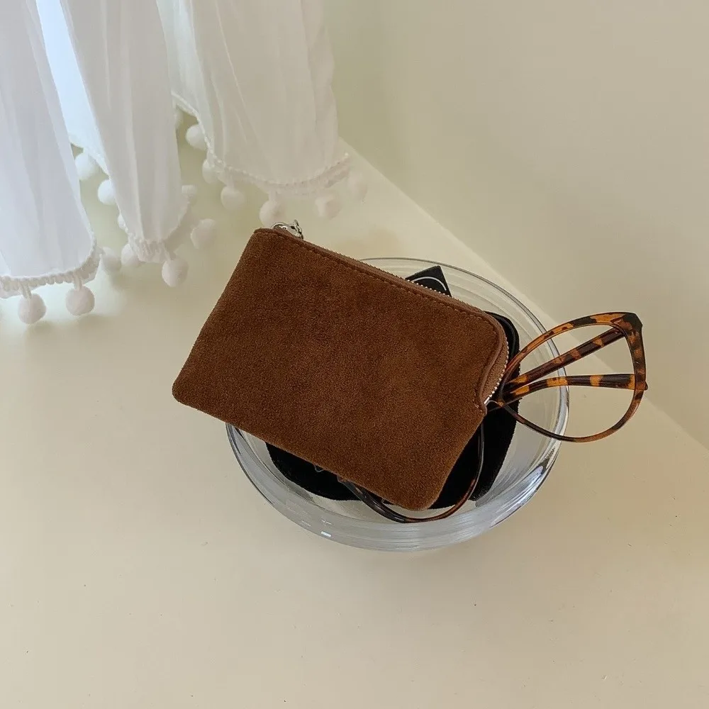 Fashion Leopard Print Suede Coin Purse Zipper Lipstick Key Bag Travel Chain Wallet Portable Ultralight Small Storage Bag
Fashion Leopard Print Suede Coin Purse Zipper Lipstick Key Bag Travel Chain Wallet Portable Ultralight Small Storage Bag