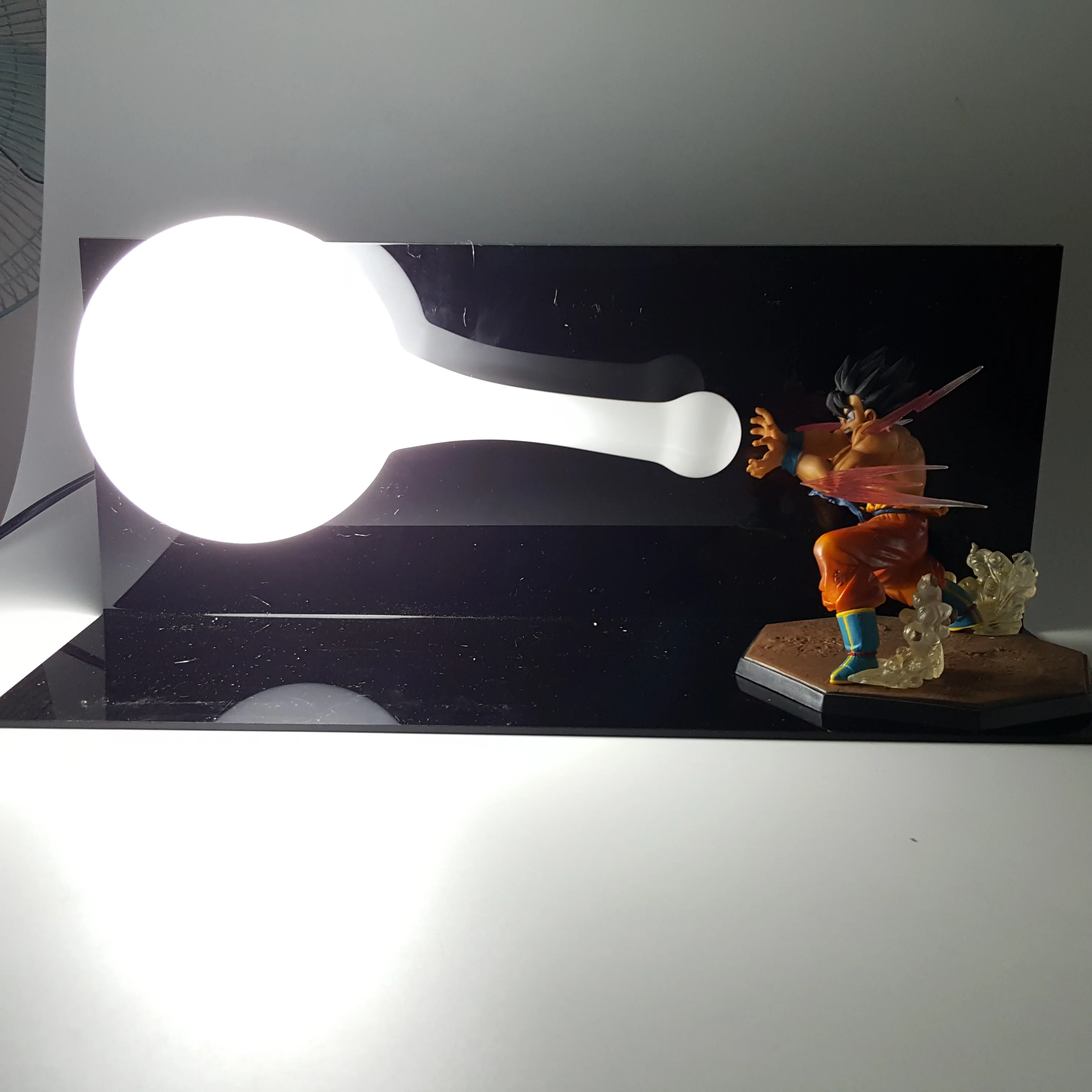 Anime Dragon Ball Z Son Goku Kamehameha Action Figure Magnetic Creative DIY LED Bulb Lamp PVC Model Collection Figurine
Anime Dragon Ball Z Son Goku Kamehameha Action Figure Magnetic Creative DIY LED Bulb Lamp PVC Model Collection Figurine