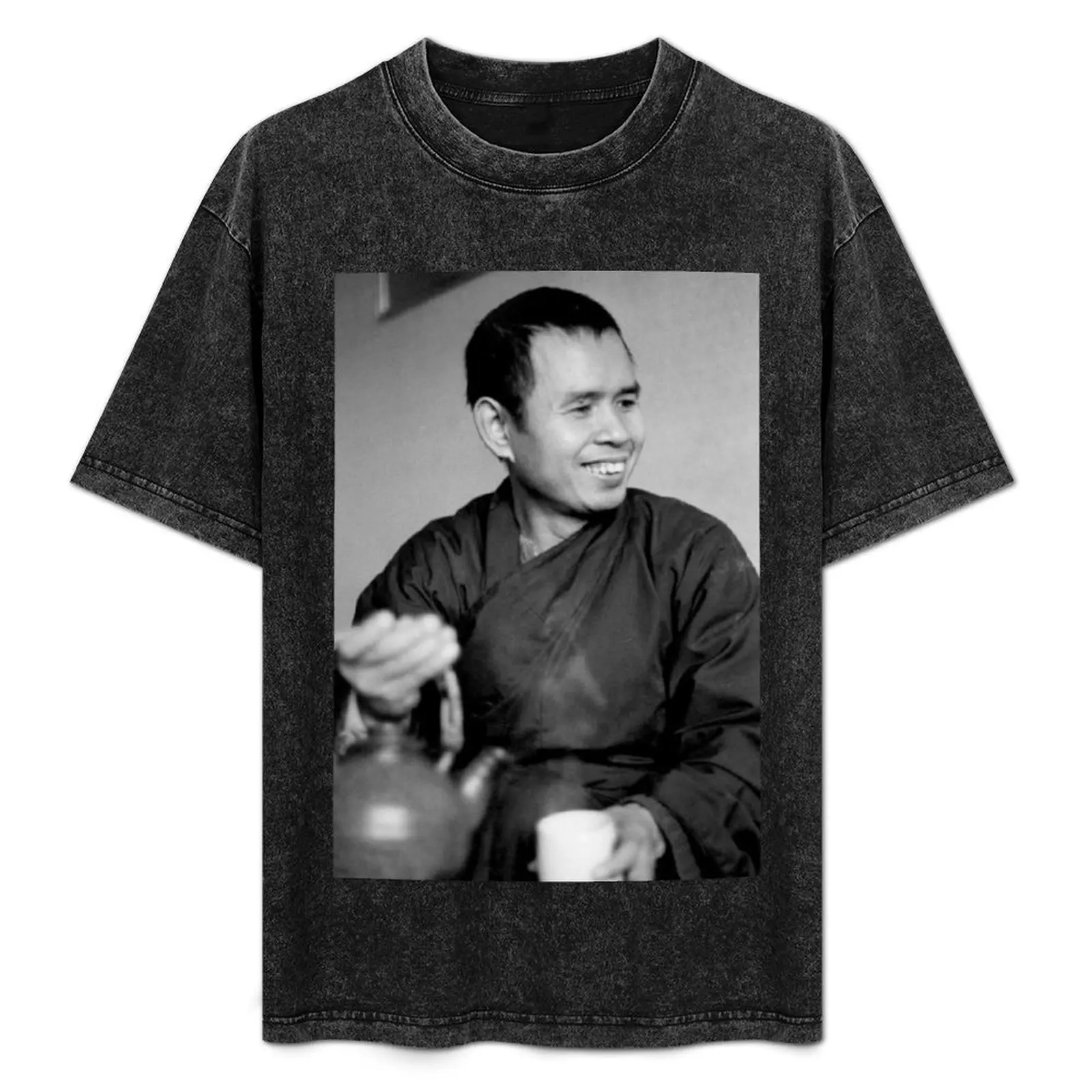 thich nhat hanh T-Shirt Casual Fashion Short Sleeve Cotton T-Shirt
thich nhat hanh T-Shirt Casual Fashion Short Sleeve Cotton T-Shirt