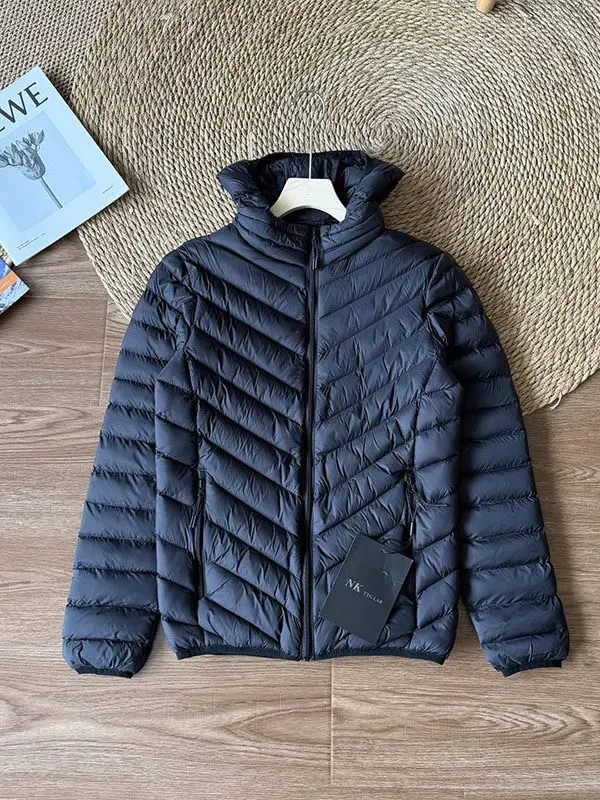 Зимняя хлопковая куртка с капюшоном, легкая, дышащая, мужская и женская, для активного отдыха, на флисовой подкладке, теплая, модная, на молнии, цветная
Зимняя хлопковая куртка с капюшоном, легкая, дышащая, мужская и женская, для активного отдыха, на флисовой подкладке, теплая, модная, на молнии, цветная