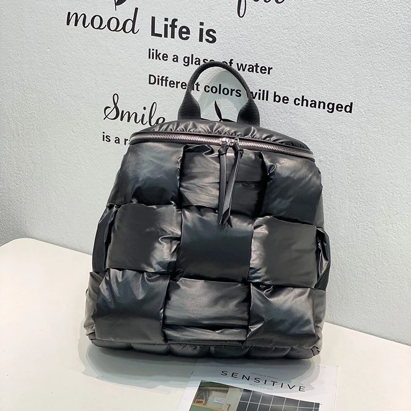 Bag women autumn and winter new Korean trendy fashion all-match cotton jacket space cotton air bag backpack down bag
Bag women autumn and winter new Korean trendy fashion all-match cotton jacket space cotton air bag backpack down bag