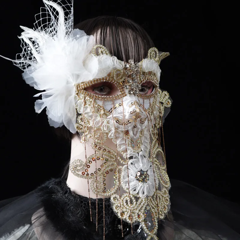 New Gold Lace Full Face Stage Singer Masked Singer Mask Adult Live Halloween Party Show Mask Multiple styles available
New Gold Lace Full Face Stage Singer Masked Singer Mask Adult Live Halloween Party Show Mask Multiple styles available